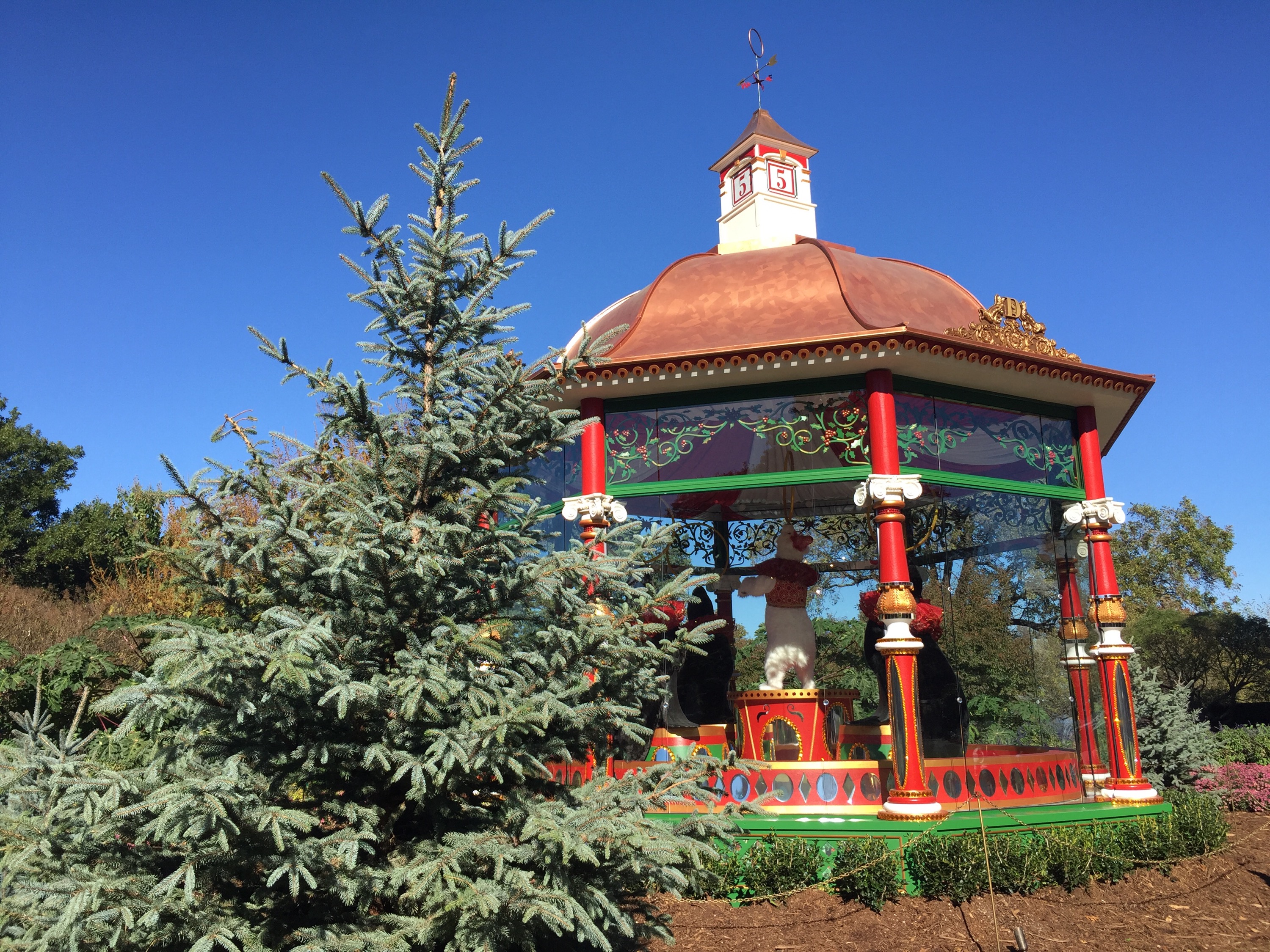 The 12 Days of Christmas at Dallas Arboretum | The Rose Table