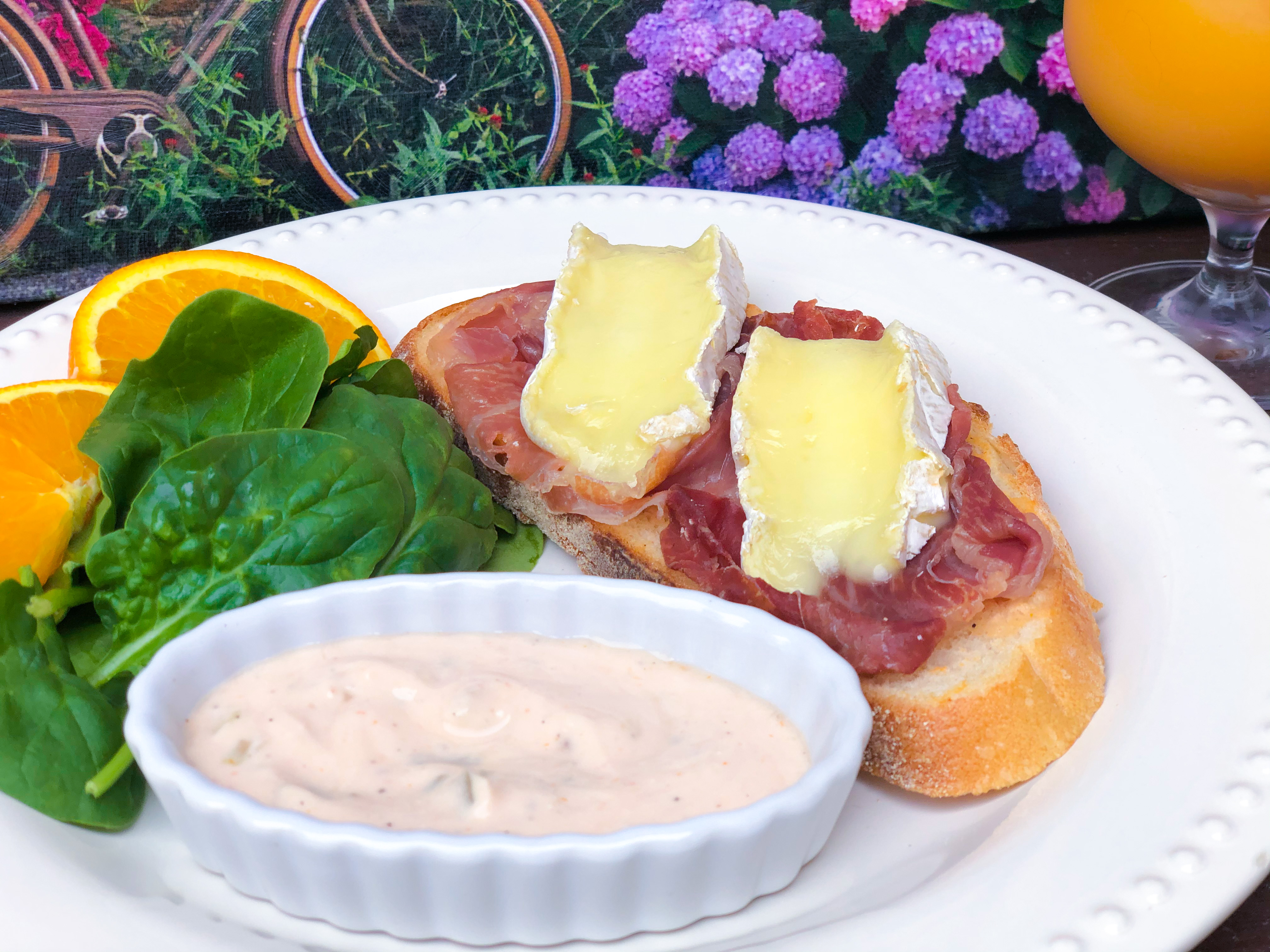 Serendipity-Style Prosciutto Sandwich