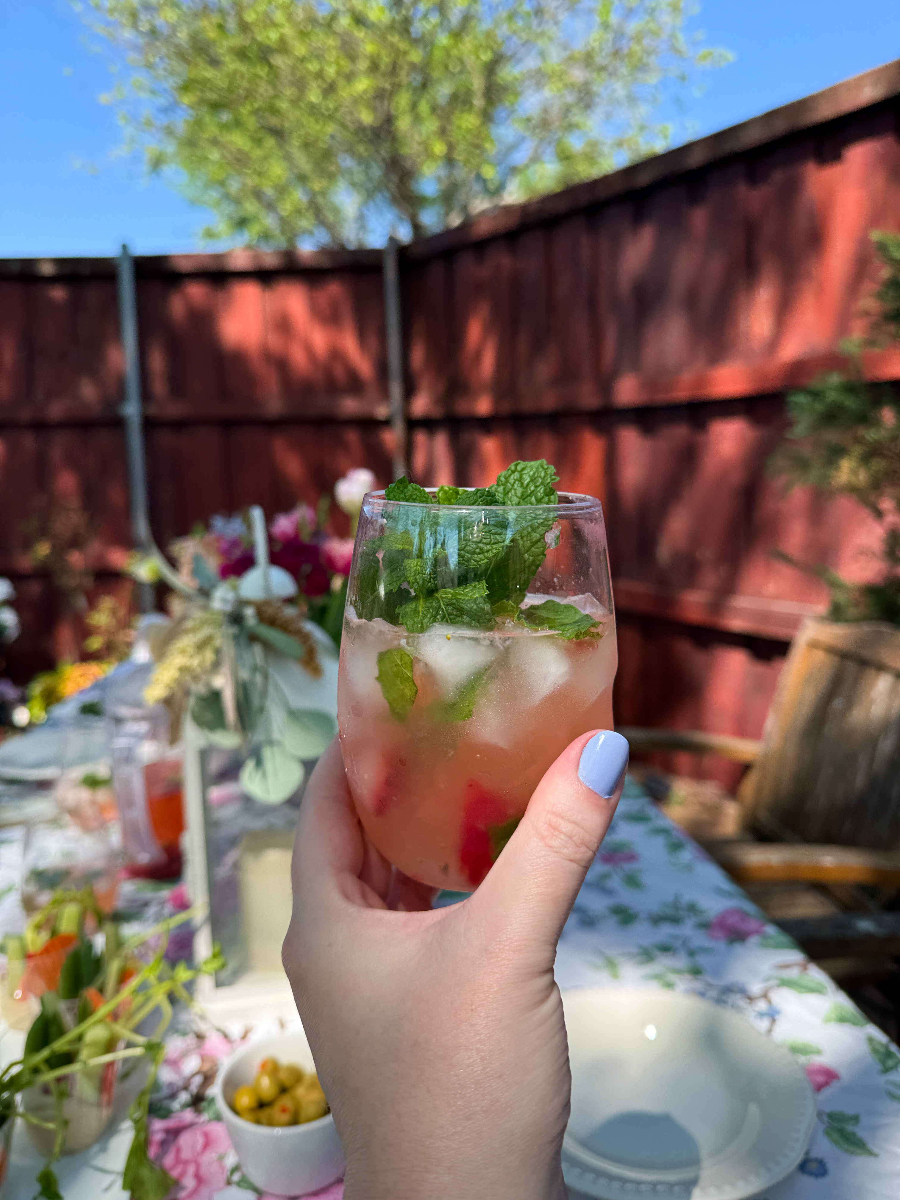 Strawberry Mint Gin Smash